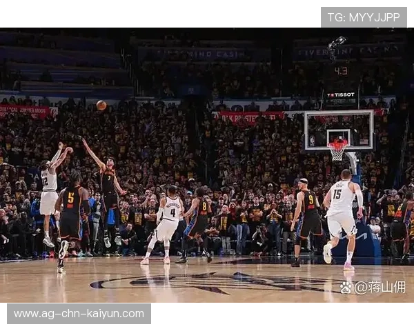 球星在训练营尝试无球掩护跑，制造射门空间成为核心目标