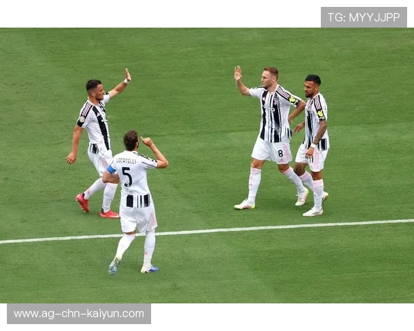 皇马全队紧绷：寻求巅峰的每一次挣扎与突破